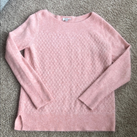 LOFT Sweaters - LOFT Soft Pink Crew Neck Sweater Size L